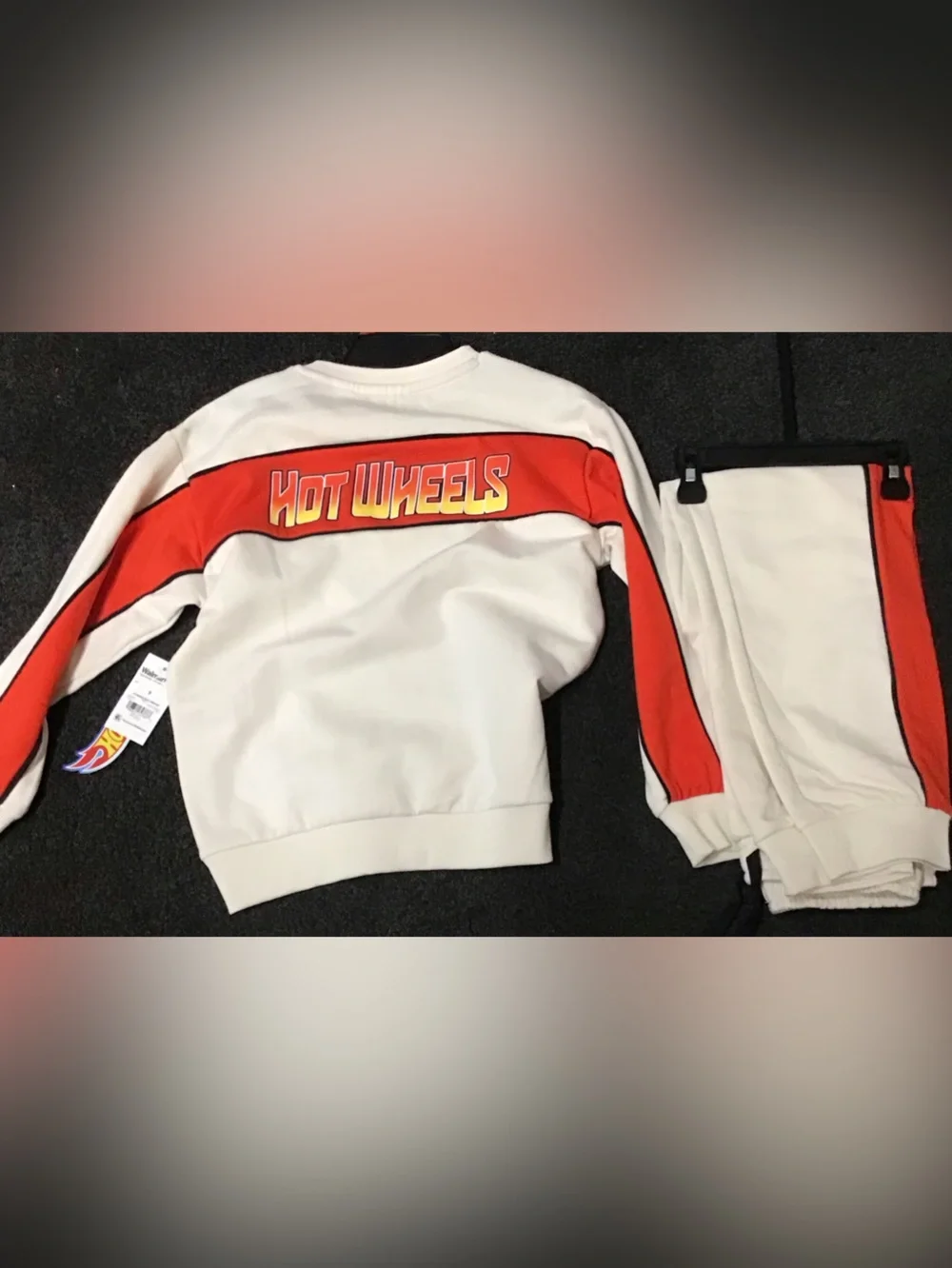 Hot Wheels Boys Graphic Sweatshirt and Jogger Pants Set, 2-Piece